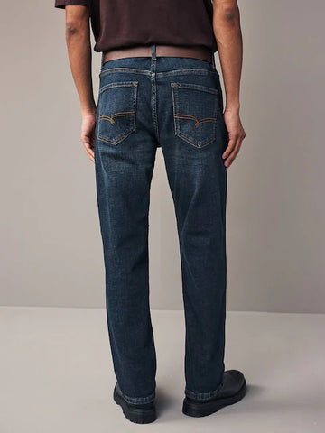 Straight Fit Belted Jeans – Classic Shape with Modern Edge