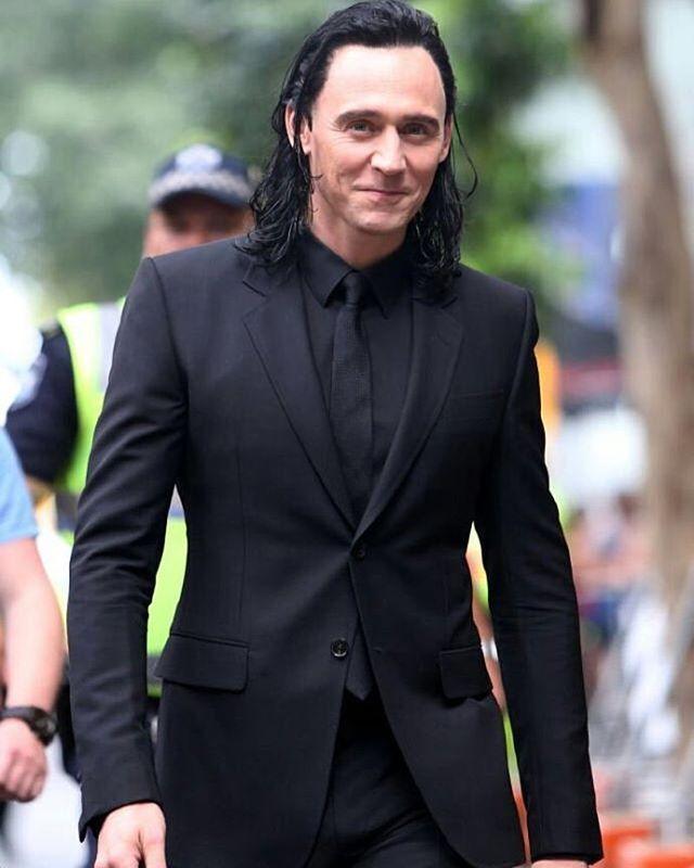 Thor Ragnarok Tom Hiddleston Loki Suit - jnjjackets