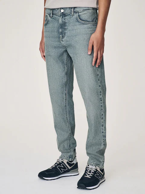 Slim Fit Vintage Wash Jeans – Timeless Look, Modern Fit - jnjjackets