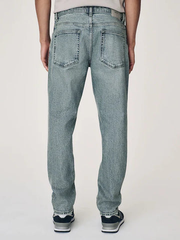 Slim Fit Vintage Wash Jeans – Timeless Look, Modern Fit - jnjjackets