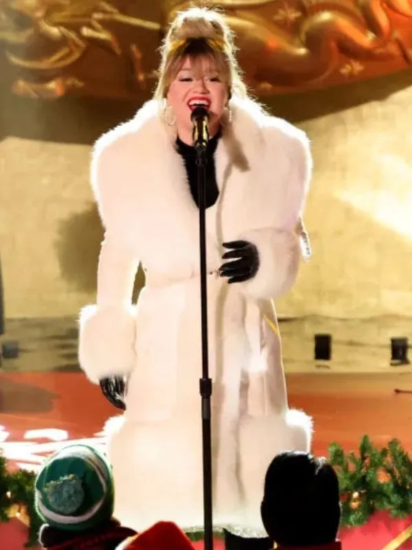 Kelly Clarkson Coat Rockefeller Center