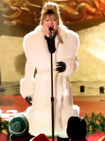 Kelly Clarkson Coat Rockefeller Center