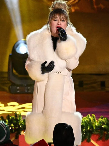 Kelly Clarkson Coat Rockefeller Center