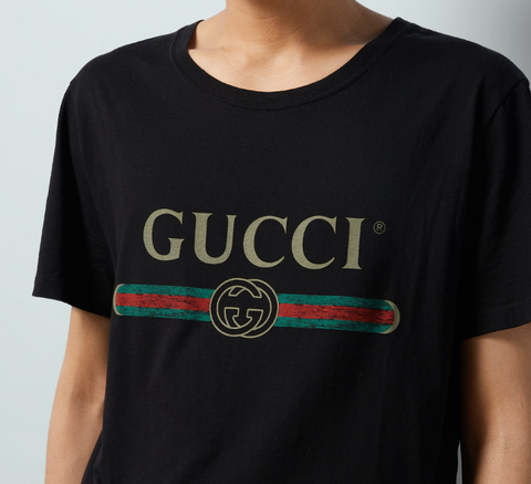 Oversize Gucci Logo T-Shirt – Vintage Feel, Iconic Style - jnjjackets