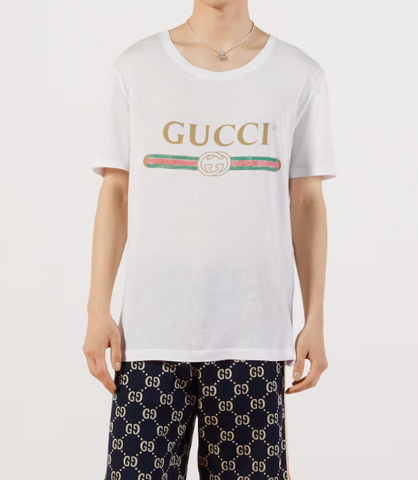 Oversize Gucci Logo T-Shirt – Vintage Feel, Iconic Style - jnjjackets